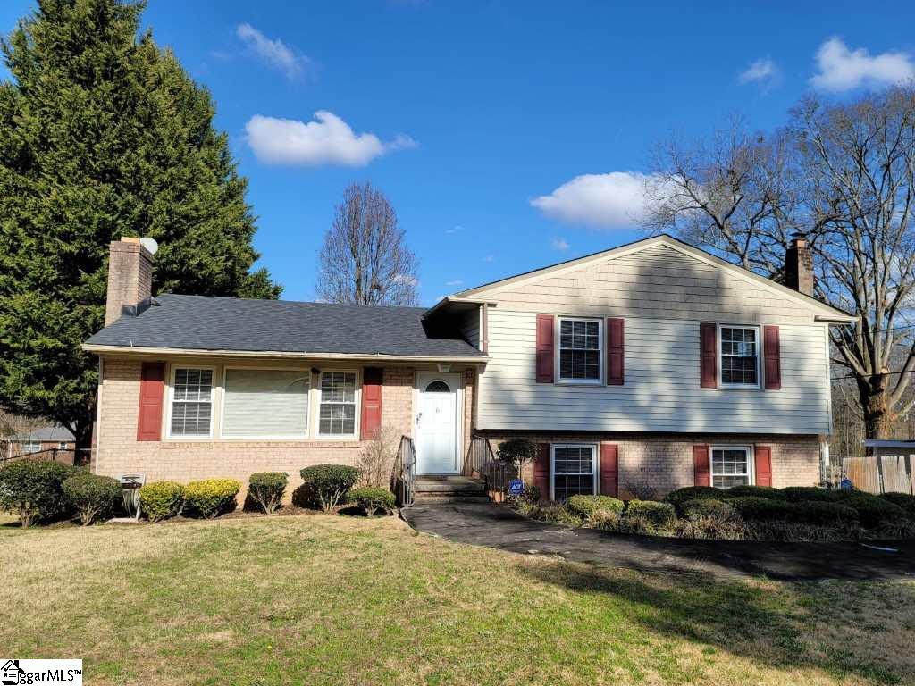 Property image 1 at 6 Piney Woods Lane, Greenville, SC 29605