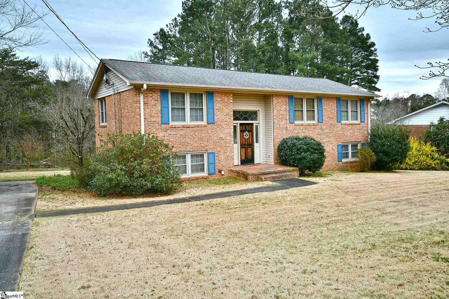 Property image 1 at 208 Lavonne Avenue, Easley, SC 29642