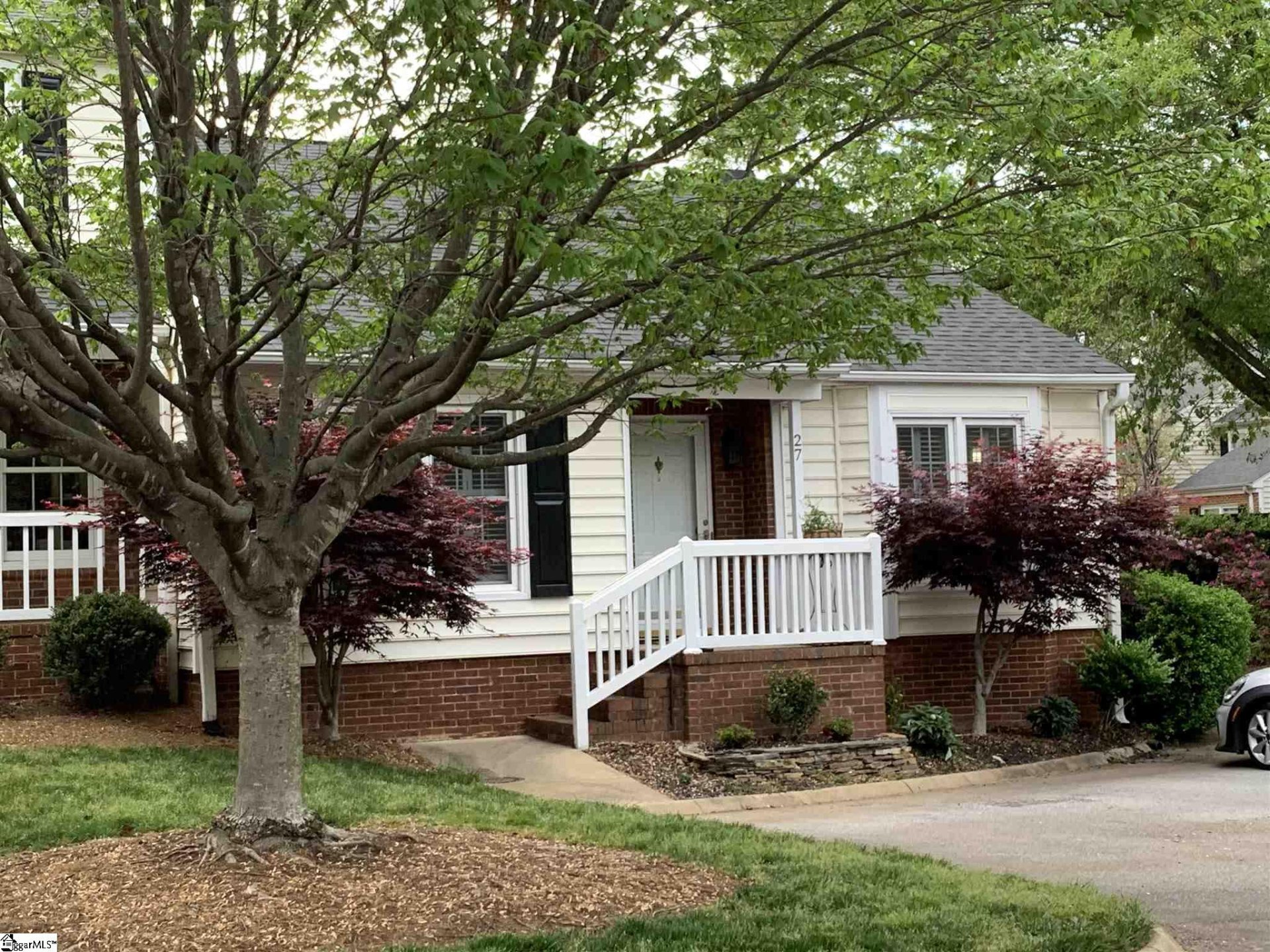 40 Wood Pointe Drive