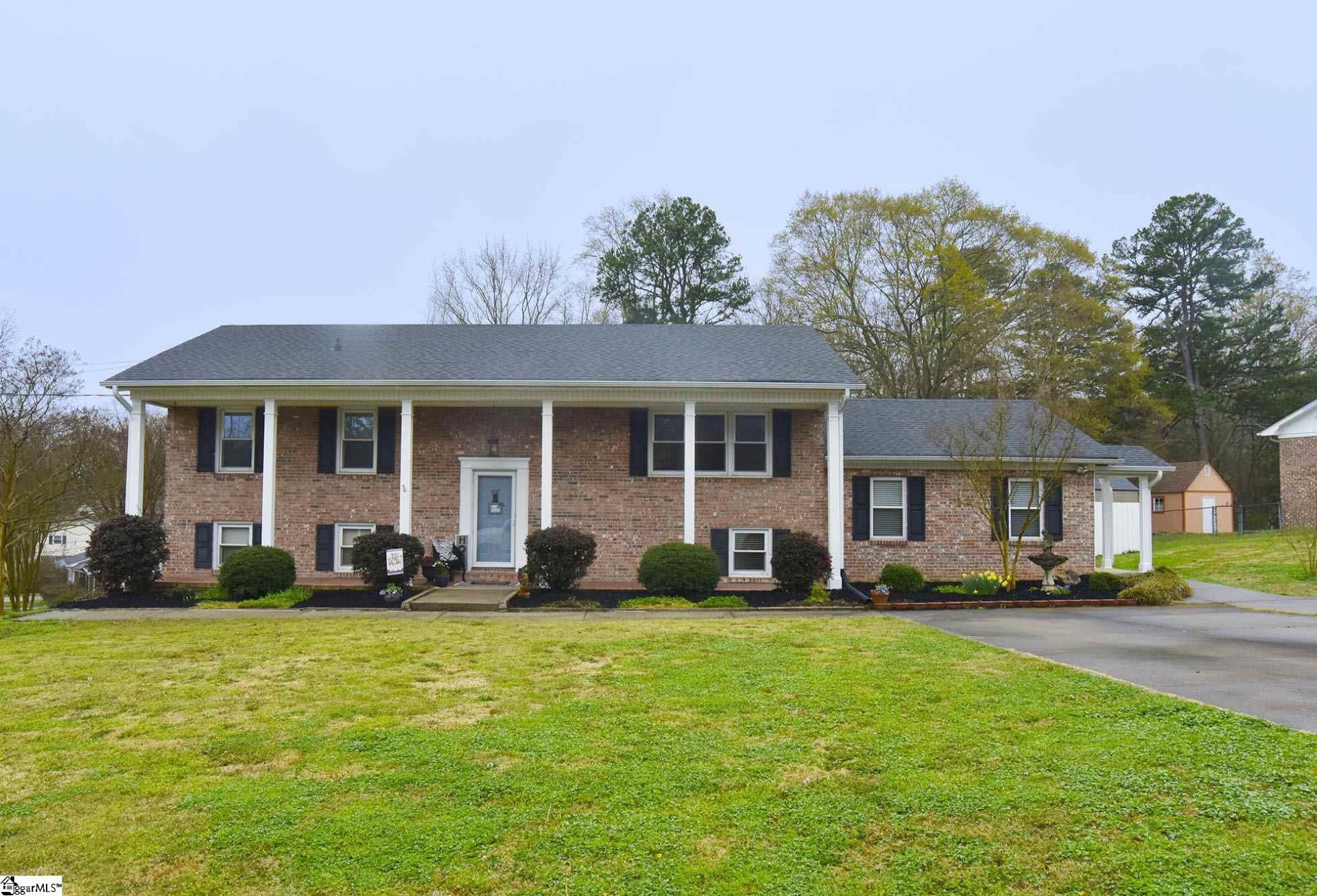 Property image 1 at 407 Confederate Circle, Taylors, SC 29687