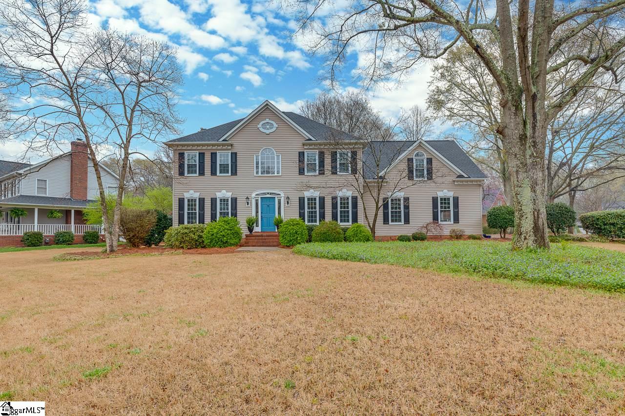 Property image 1 at 4 Thorn Hill Court, Simpsonville, SC 29681