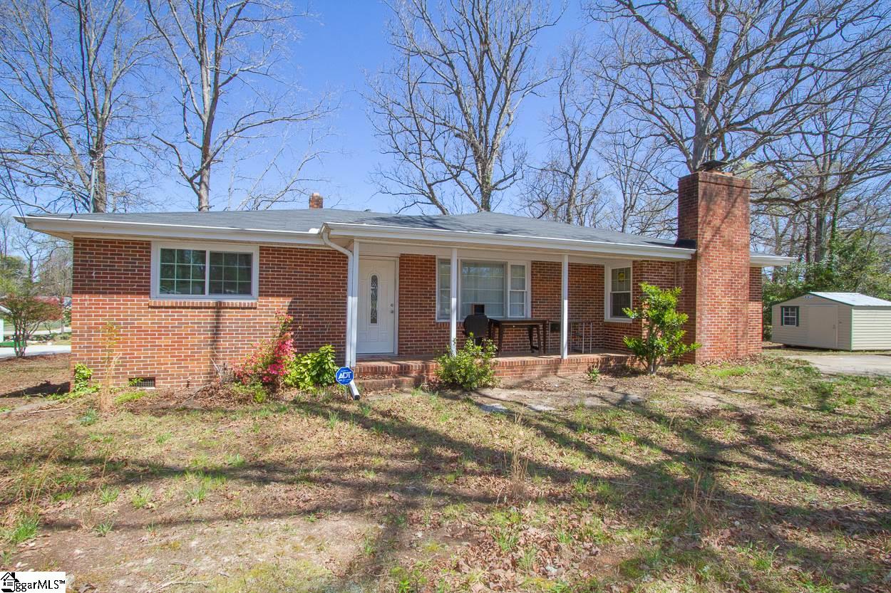 Property image 1 at 5 W Gantt Circle, Piedmont, SC 29673