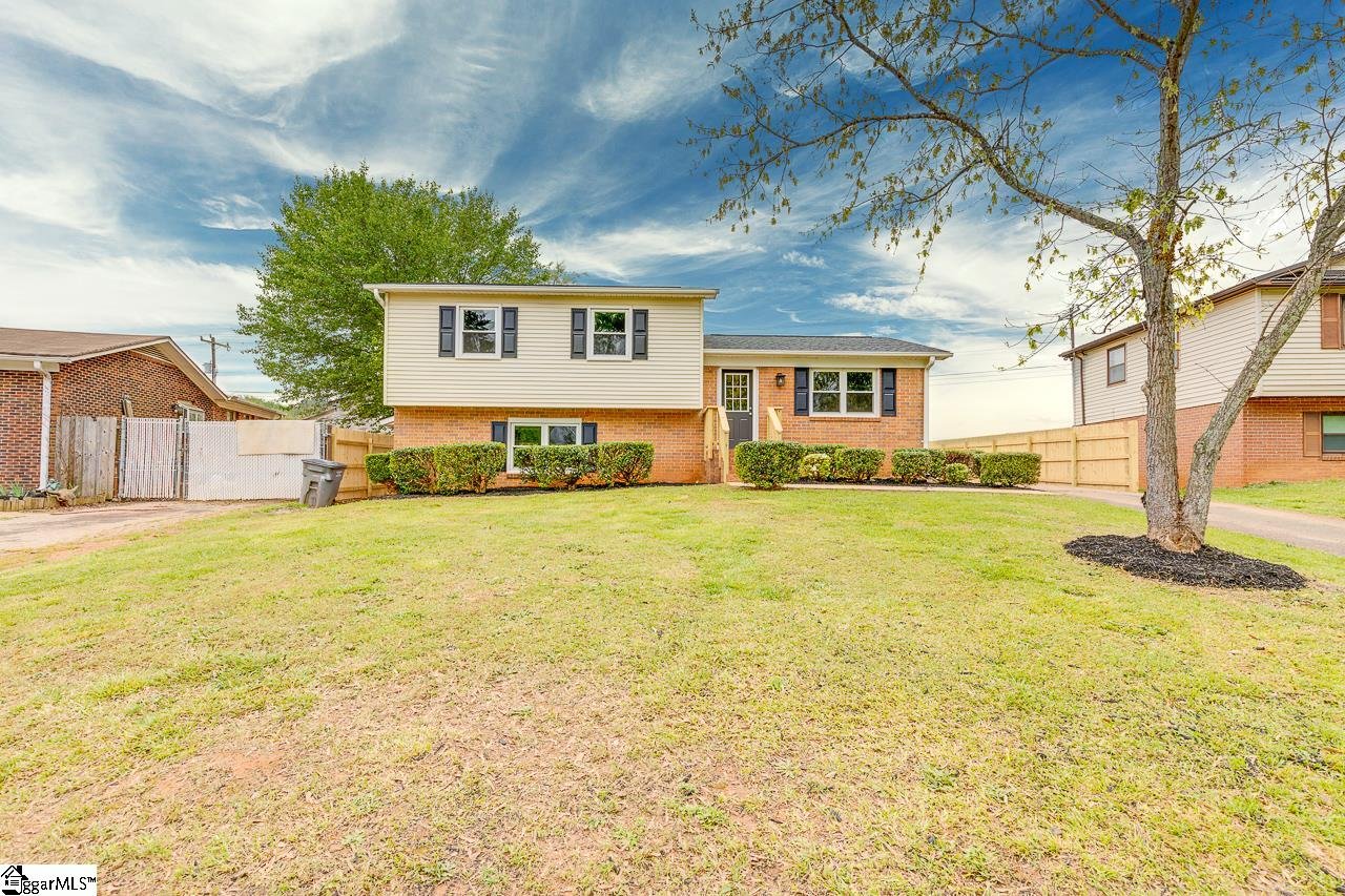 Property image 1 at 125 Sheffield Drive, Piedmont, SC 29673-7403