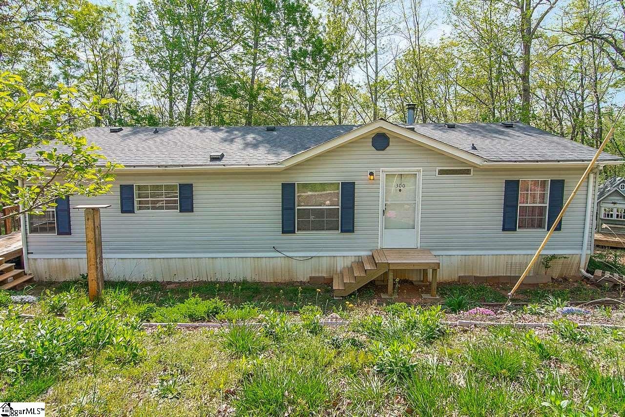 Property image 1 at 300 Mountain Lake Lane, Travelers Rest, SC 29690