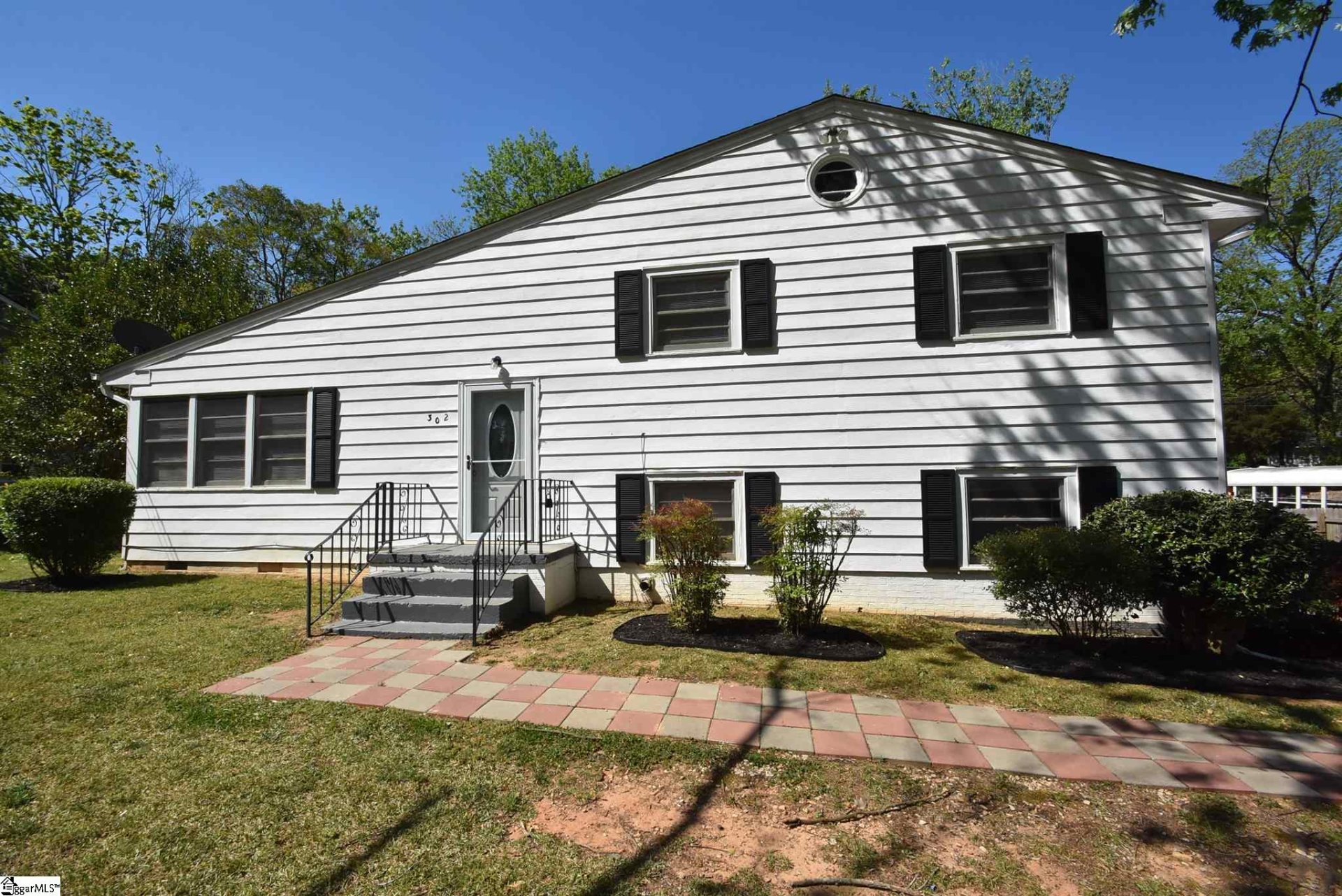 Property image 1 at 302 E Dorchester Boulevard, Greenville, SC 29605