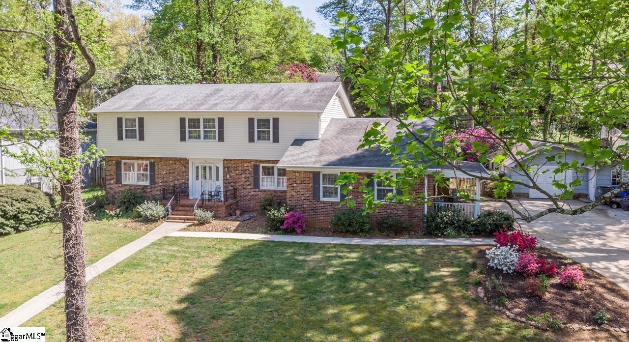 Property image 1 at 104 E Kenilworth Drive, Greenville, SC 29615-2441