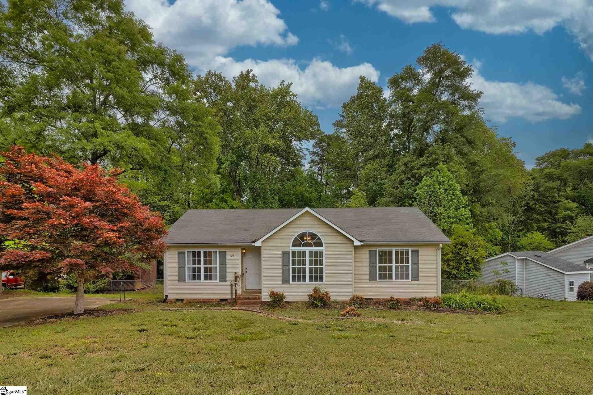 Property image 1 at 108 S Valley Lane, Greenville, SC 29611