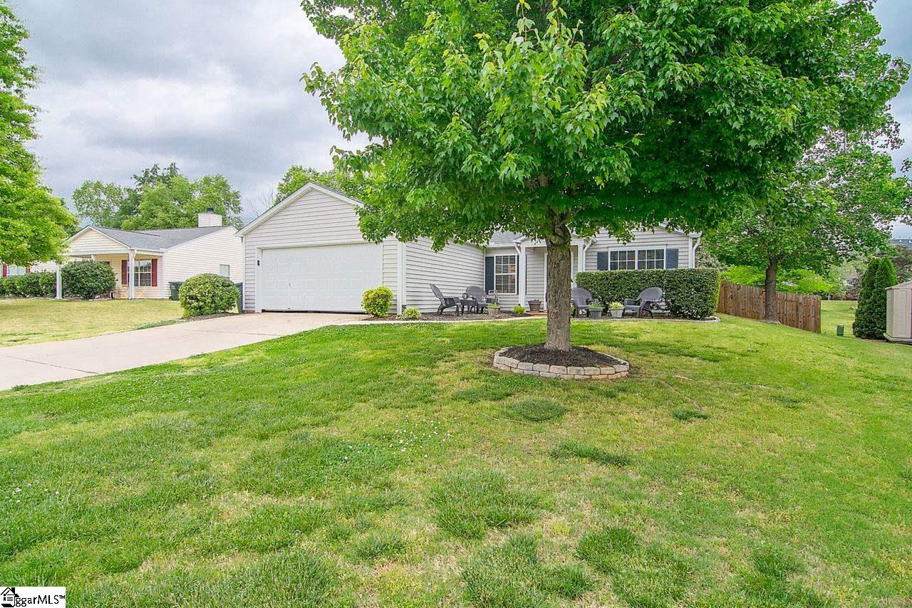 Property image 1 at 7 Glassglenn Drive, Simpsonville, SC 29681