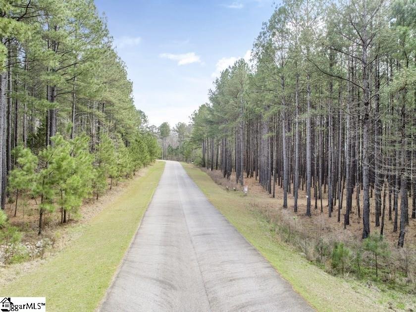 Property image 1 at 823 Audubon Place, Iva, SC 29655