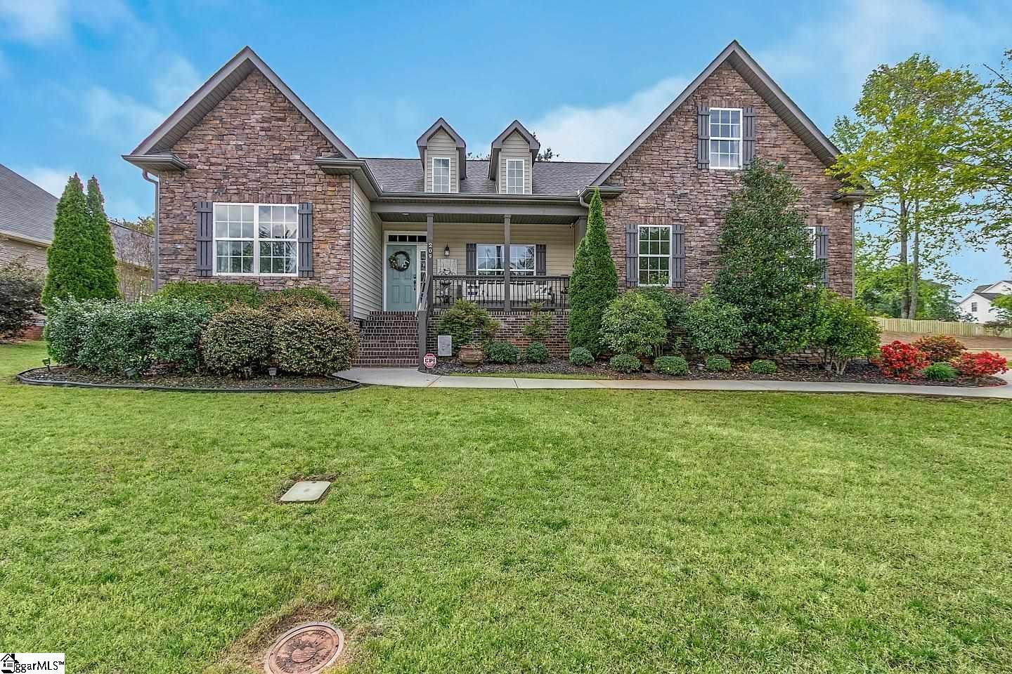 Property image 1 at 209 Grayson Drive, Travelers Rest, SC 29690