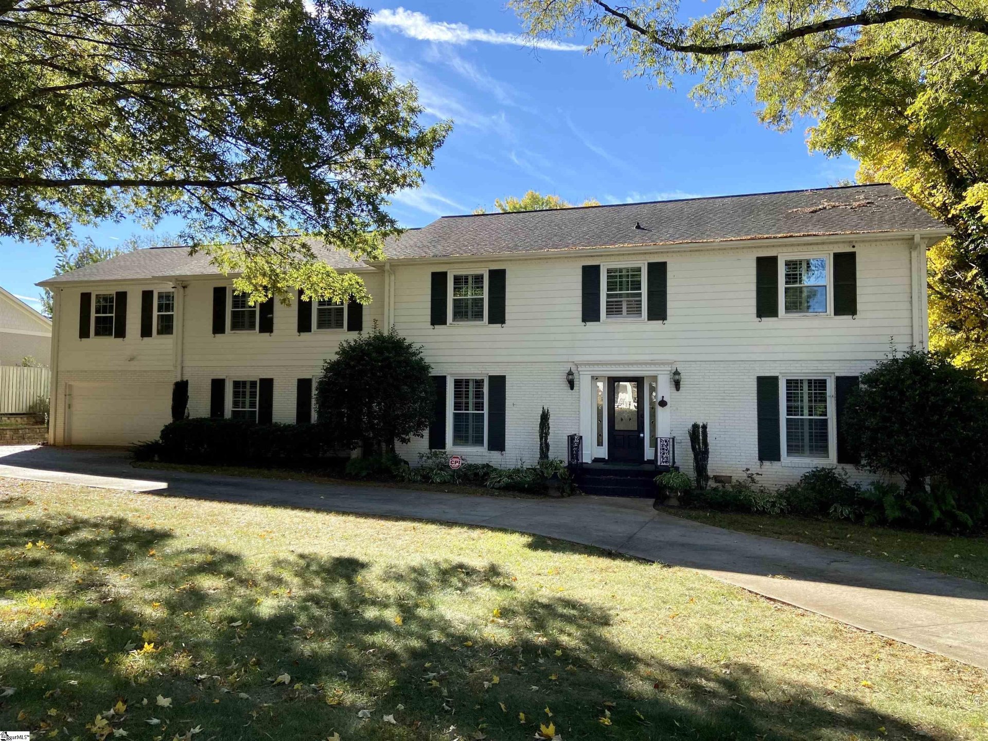 Property image 1 at 10 Meadow Lane, Greenville, SC 29615