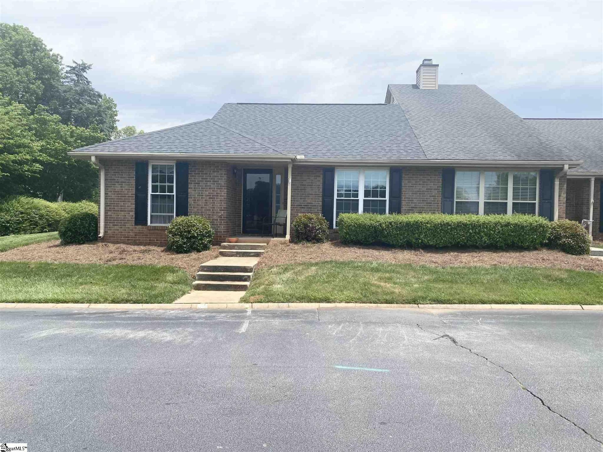 49 Forest Lake Drive