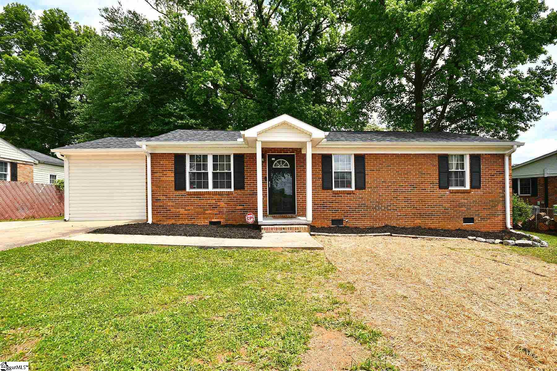 Property image 1 at 4 Blossom Drive, Greenville, SC 29605