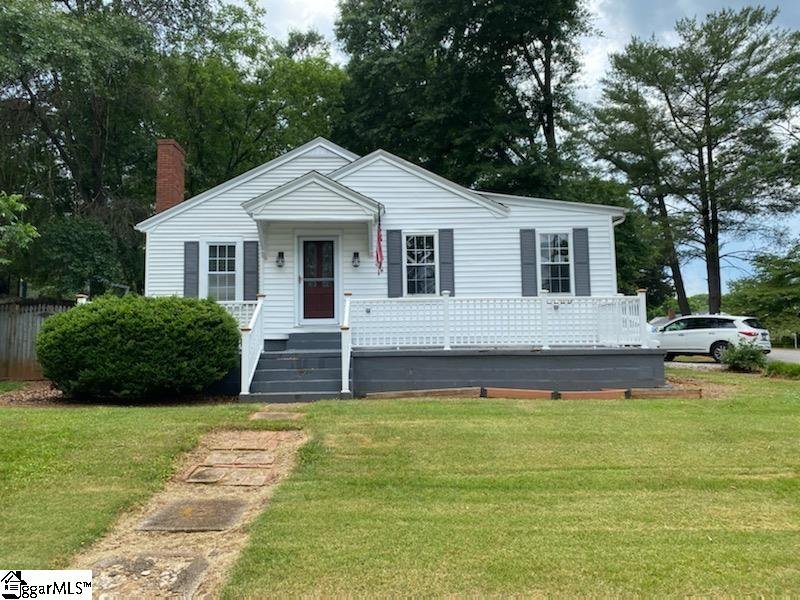 Property image 1 at 102 Griffin Drive, Greenville, SC 29607