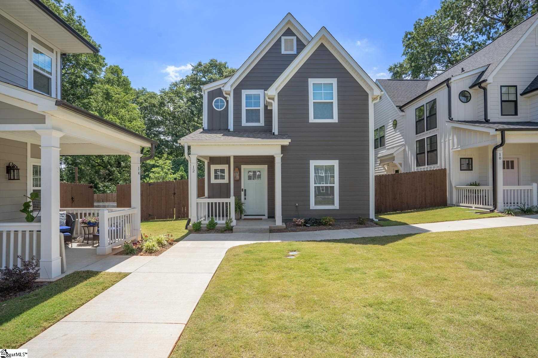 Property image 1 at 12 Ridge Knoll Circle, Greenville, SC 29607