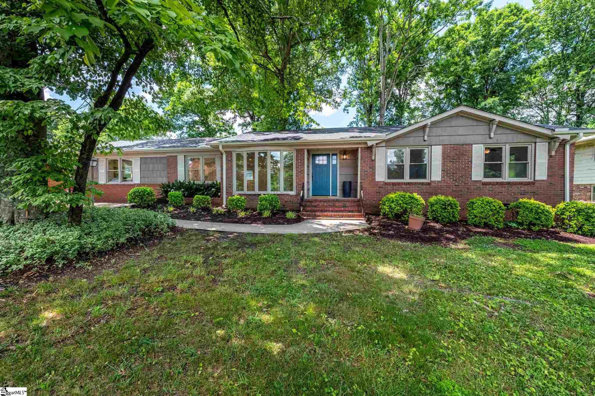 Property image 1 at 108 Confederate Circle, Taylors, SC 29687-3909