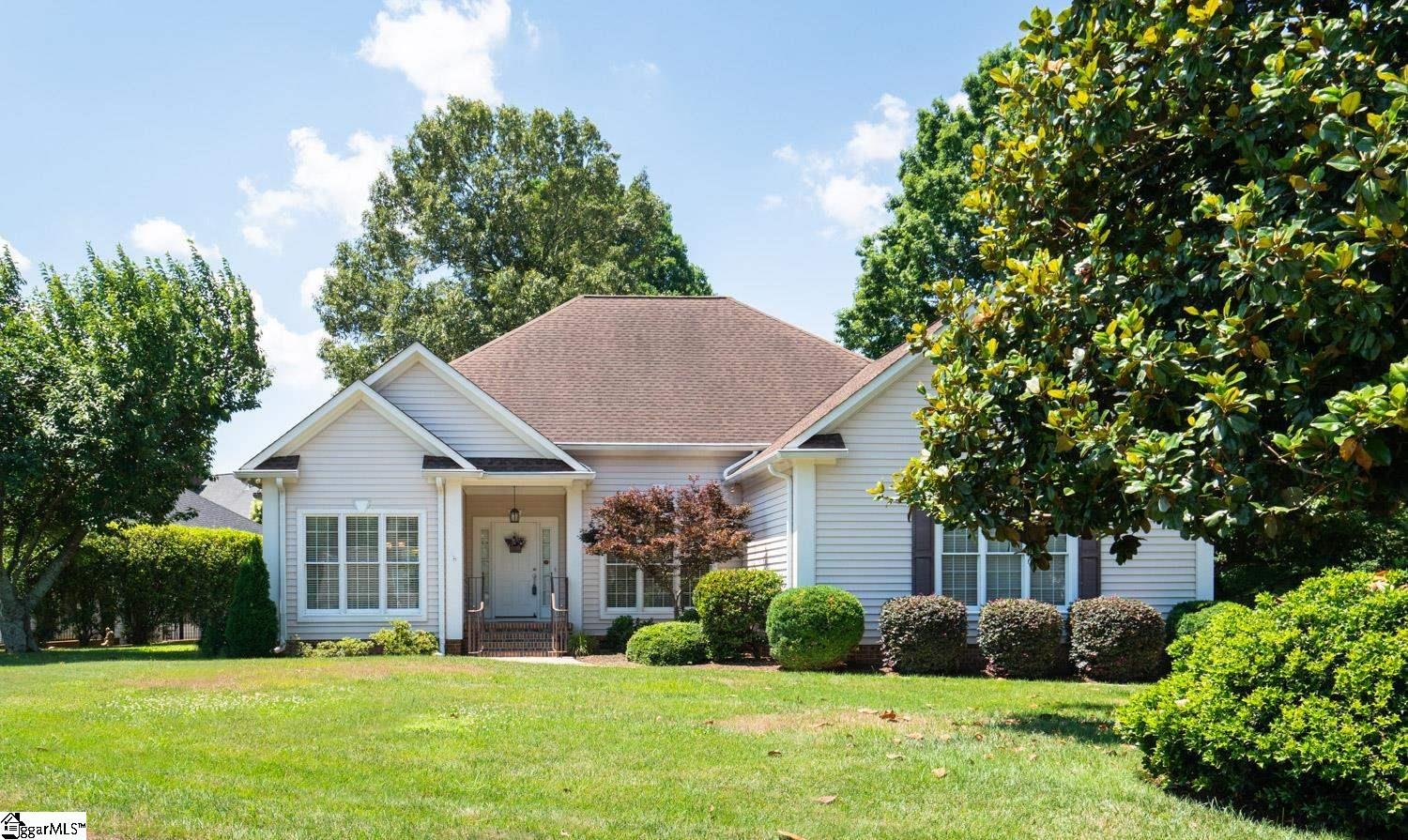 Property image 1 at 201 W Hypericum Lane, Greenville, SC 29615