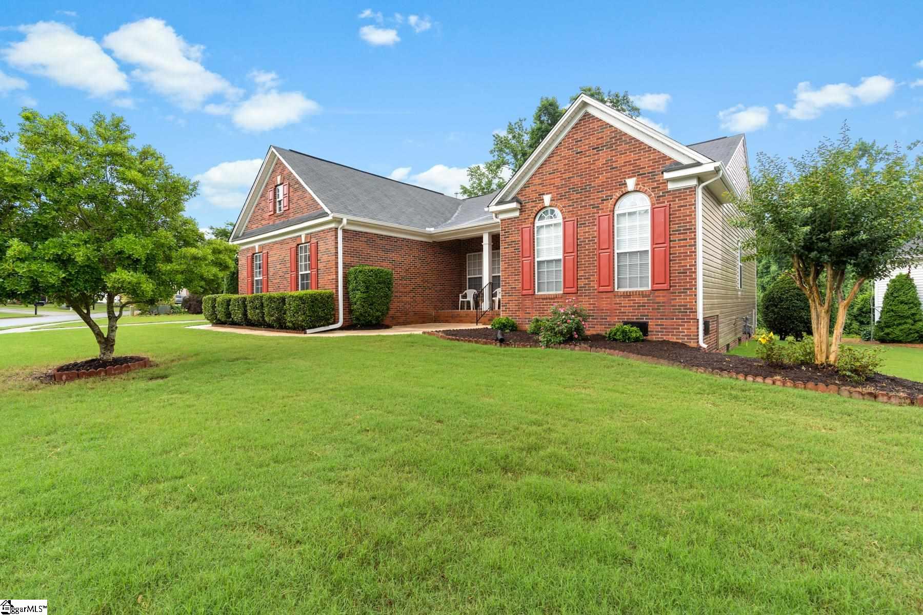 Property image 1 at 211 Brenleigh Court, Simpsonville, SC 29680