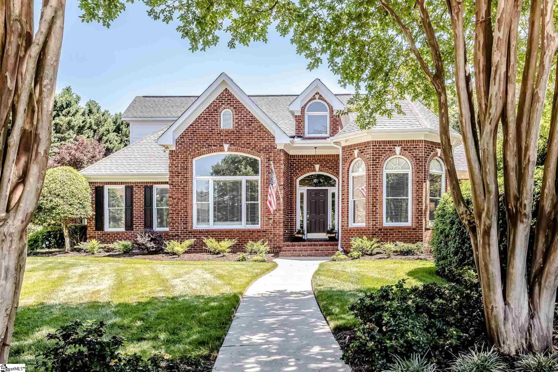 6 E Cleveland Bay Court