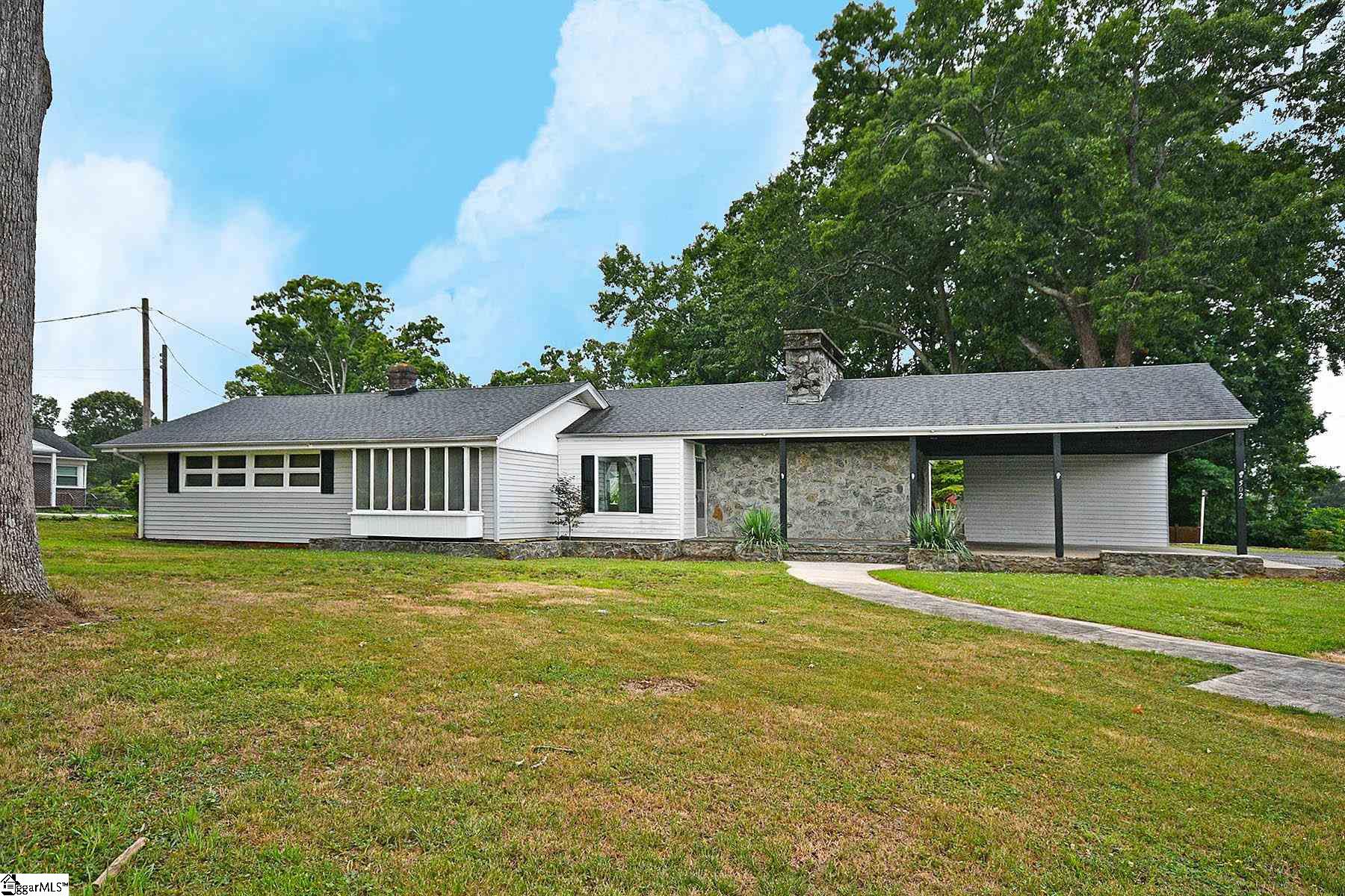 Property image 1 at 502 Southway Street, Easley, SC 29640