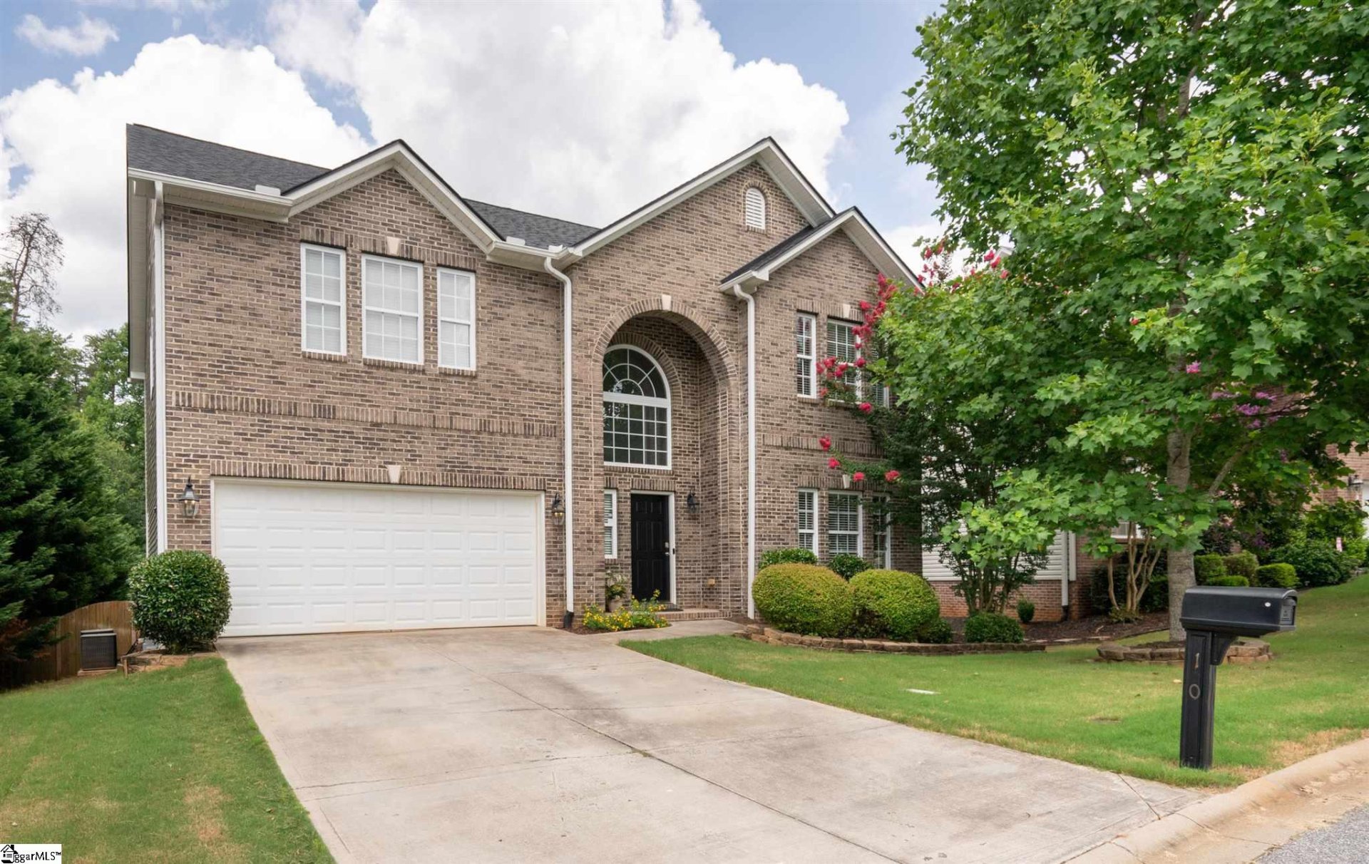 Property image 1 at 10 Echo Valley Drive, Taylors, SC 29687