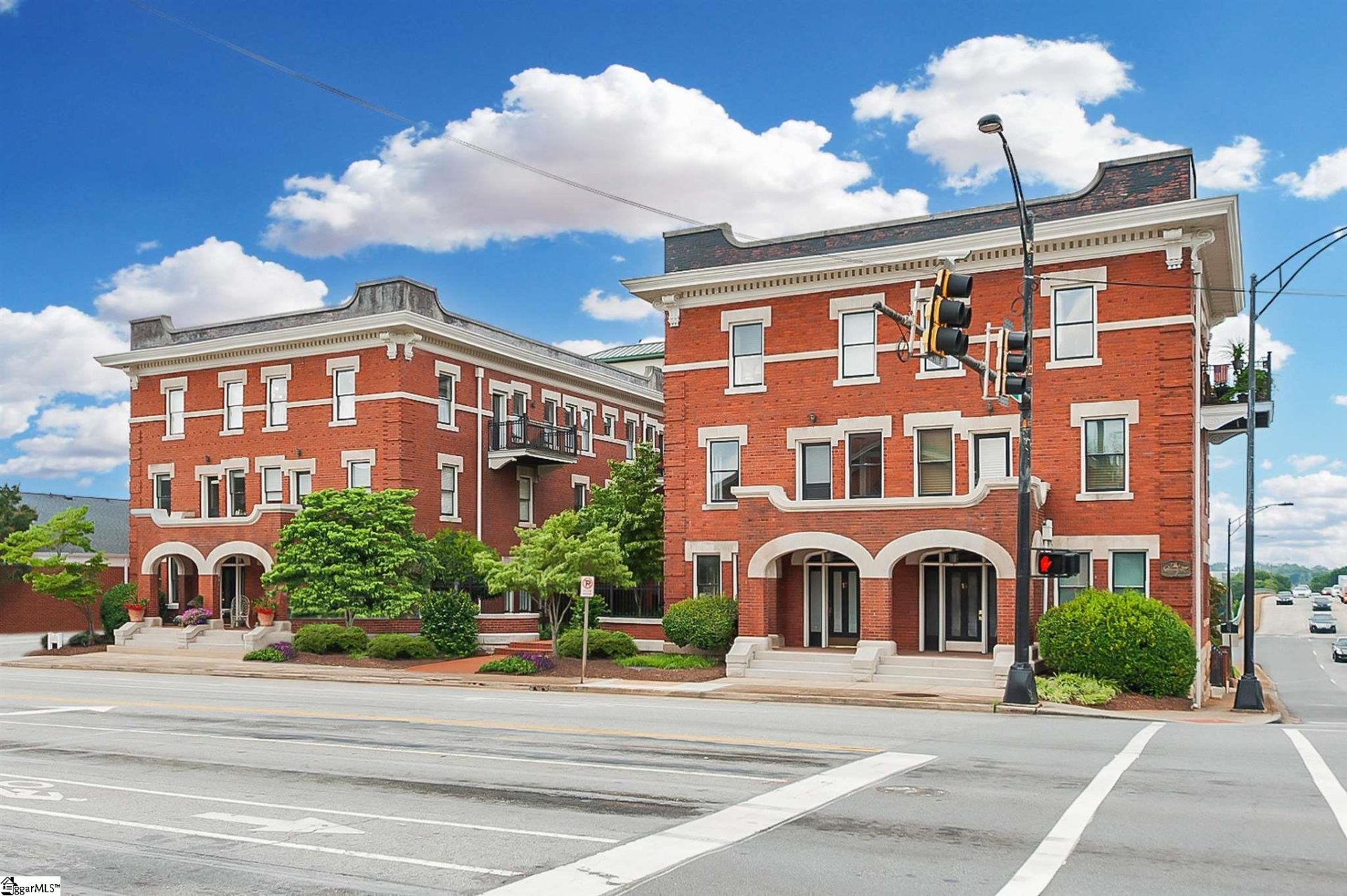 Property image 1 at 400 E Washington Street, Greenville, SC 29601