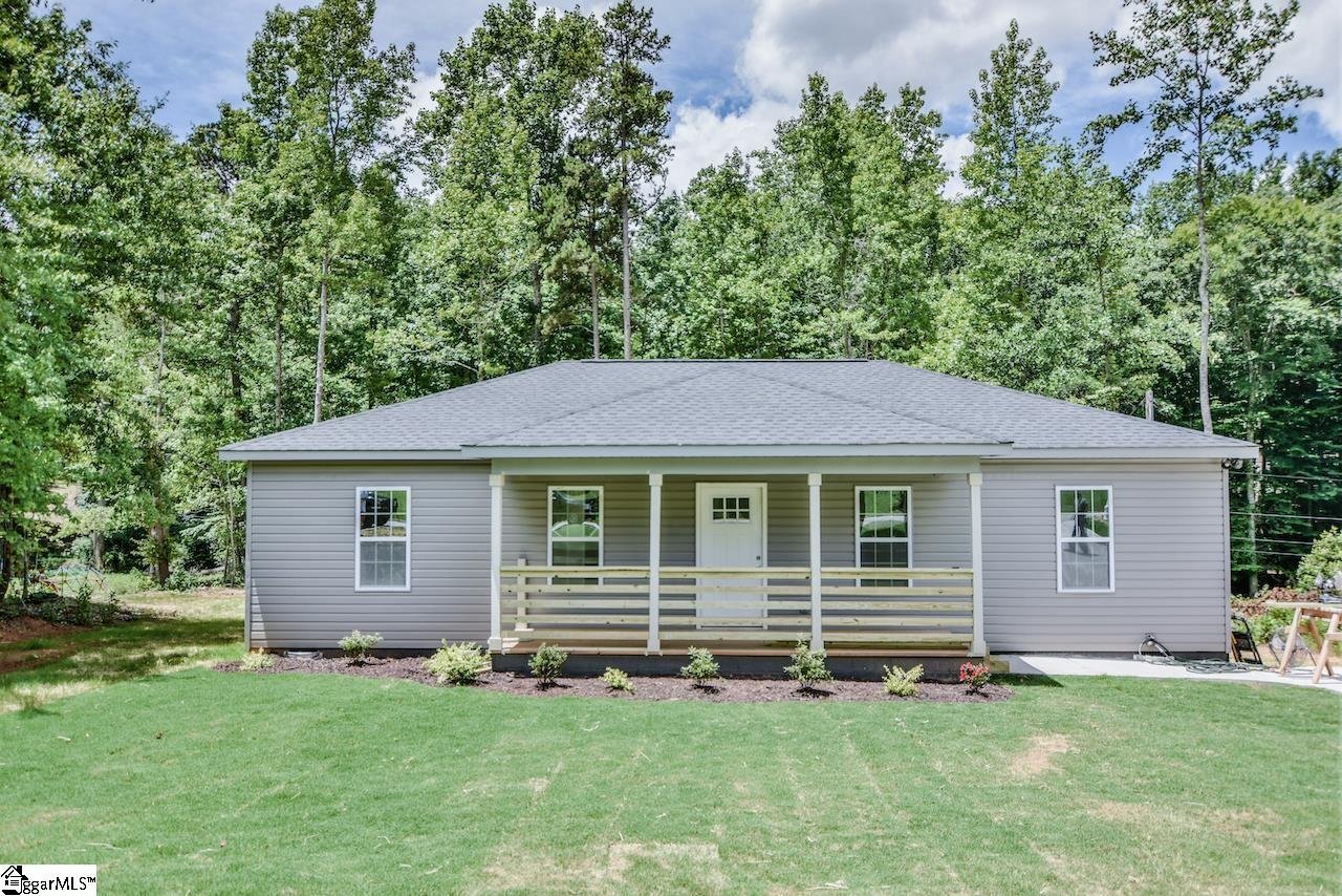 Property image 1 at 207 Brooklawn Drive, Fountain Inn, SC 29644