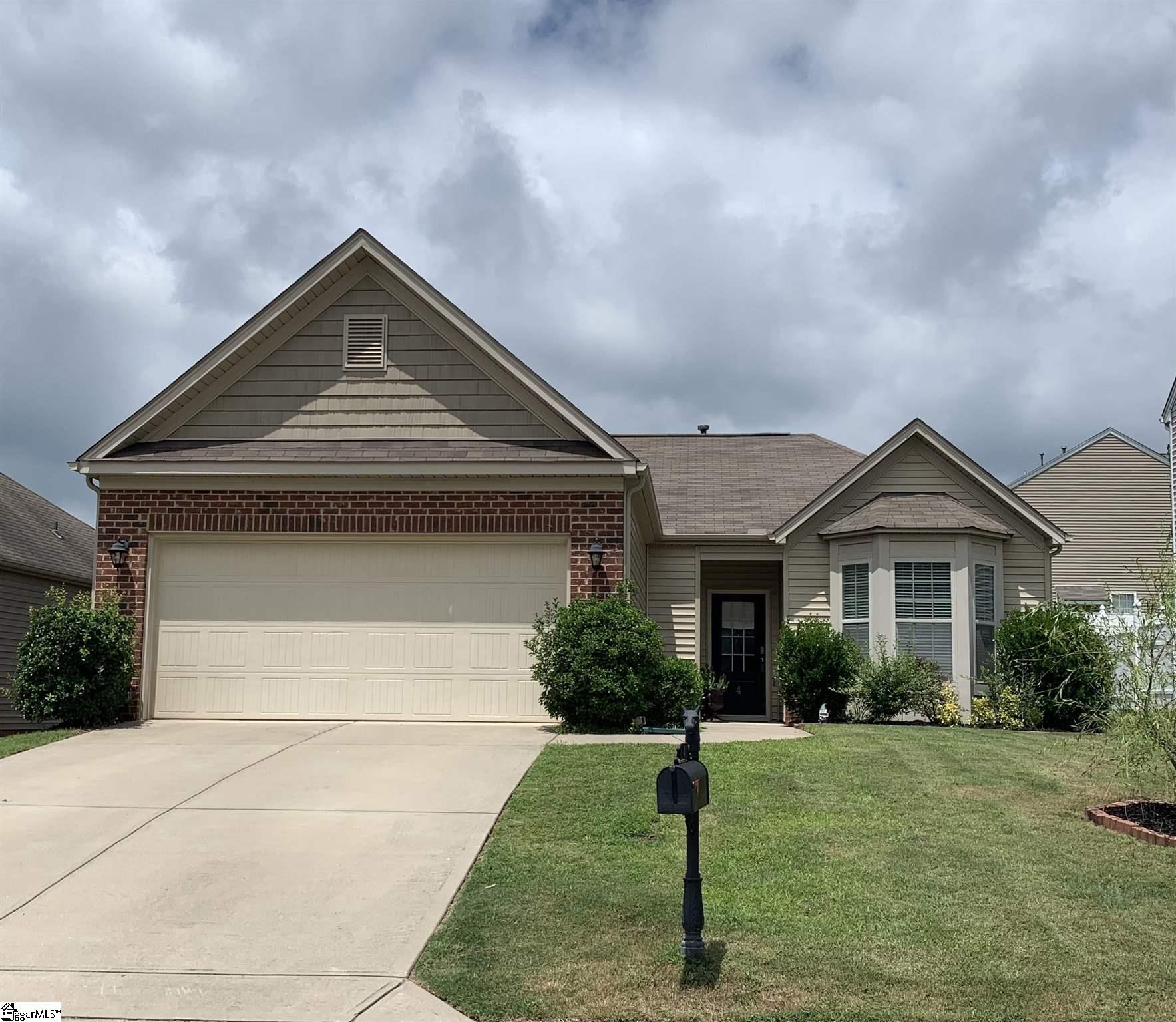Property image 1 at 4 Shefleys Road, Simpsonville, SC 29680