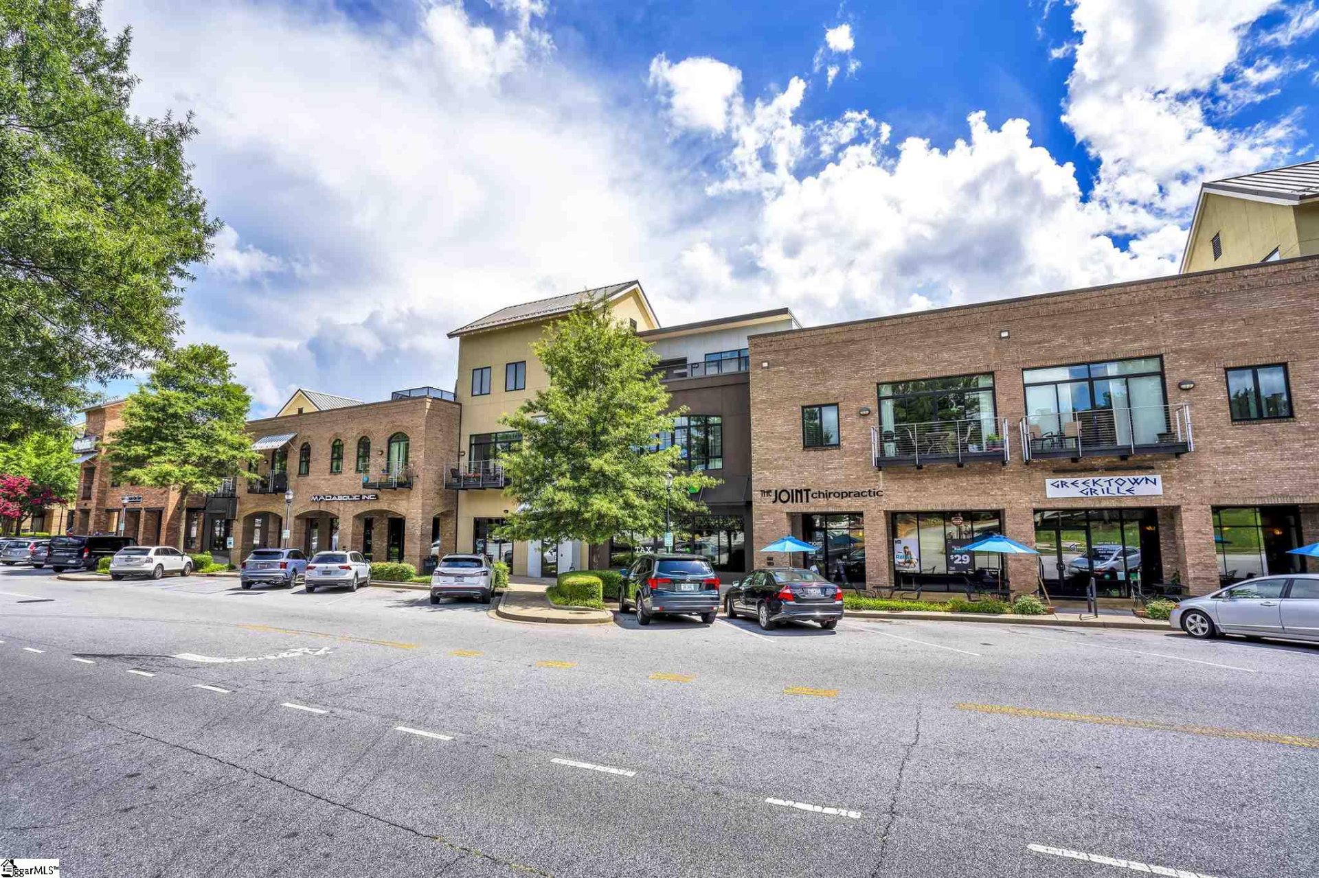 400 E Mcbee Avenue 4204