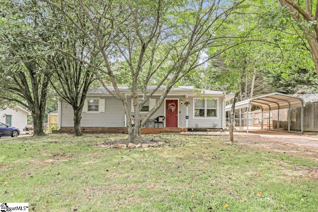 Property image 1 at 19 Ford Drive, Wellford, SC 29385