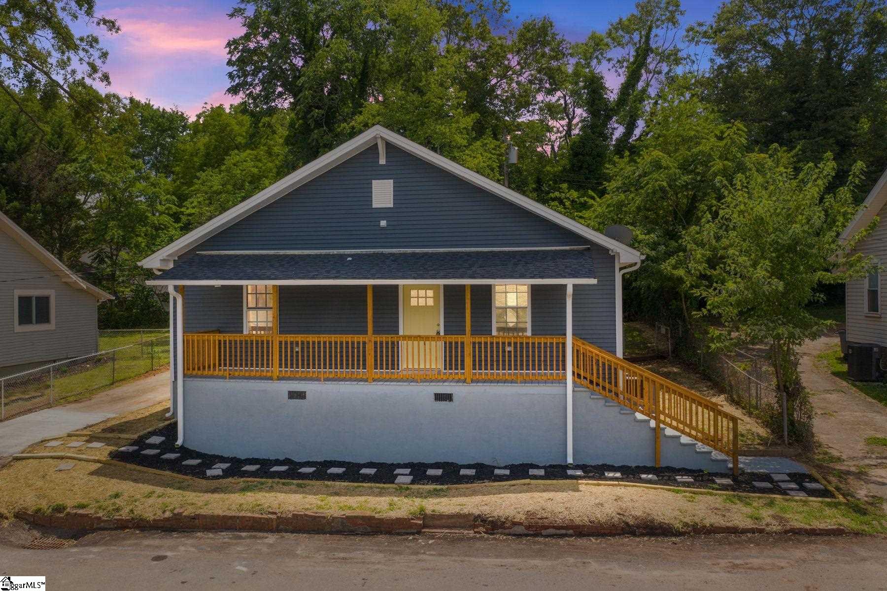 Property image 1 at 35 Ross Street, Greenville, SC 29611