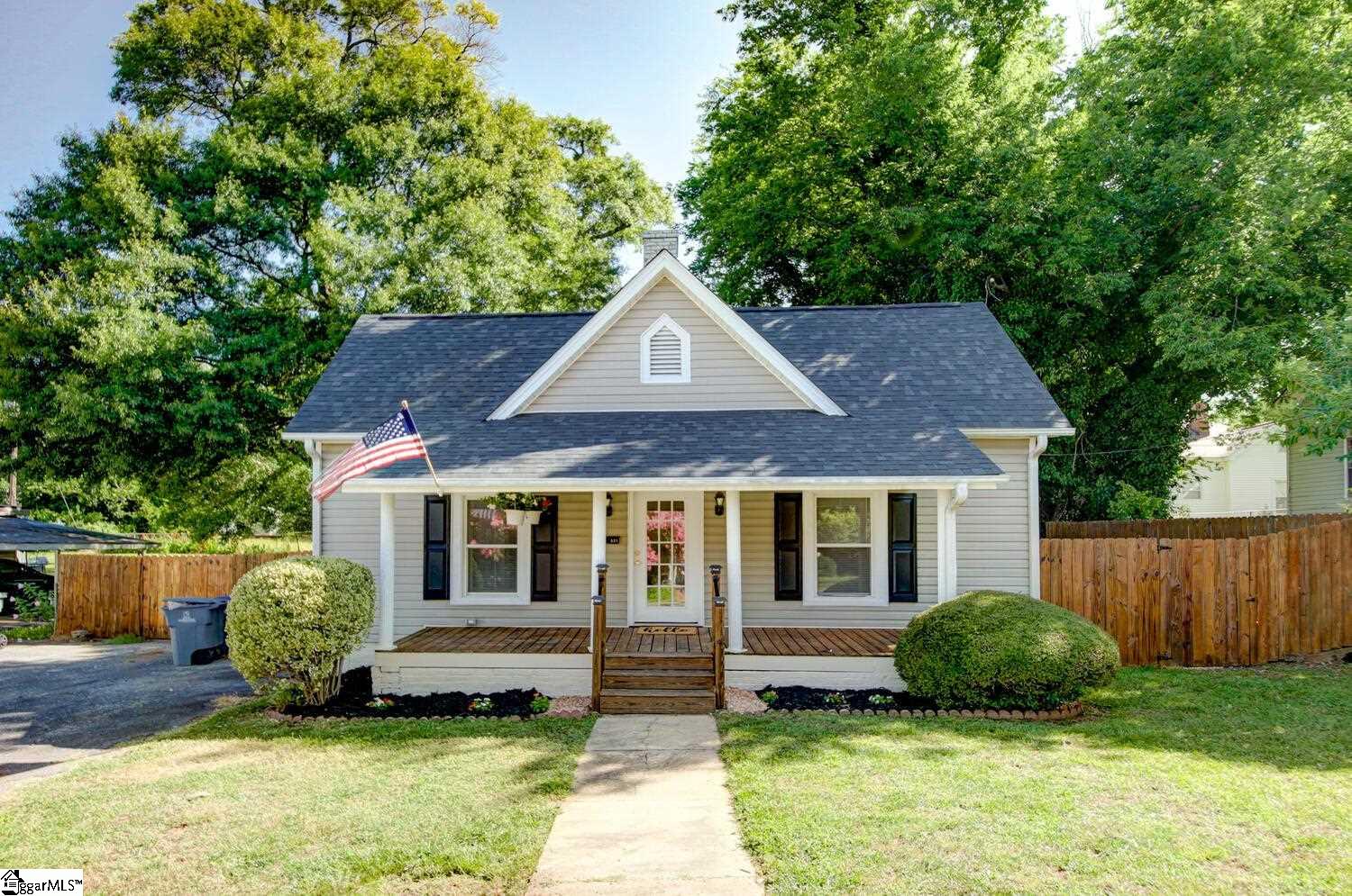 Property image 1 at 525 N Fairview Avenue, Spartanburg, SC 29303