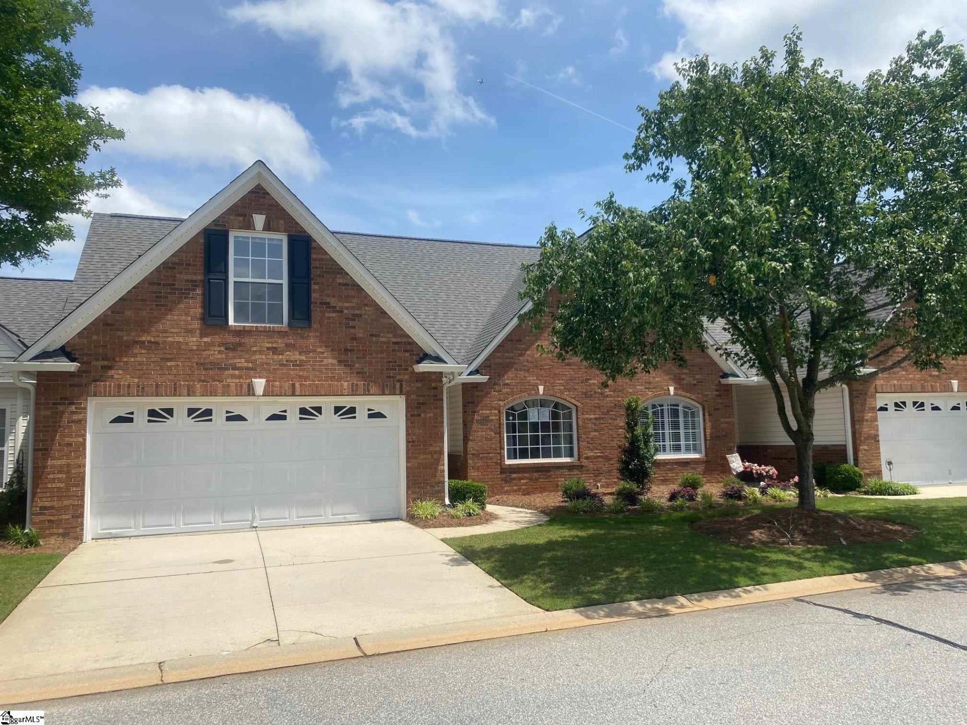 Property image 1 at 690 Ivybrooke Avenue, Greenville, SC 29615