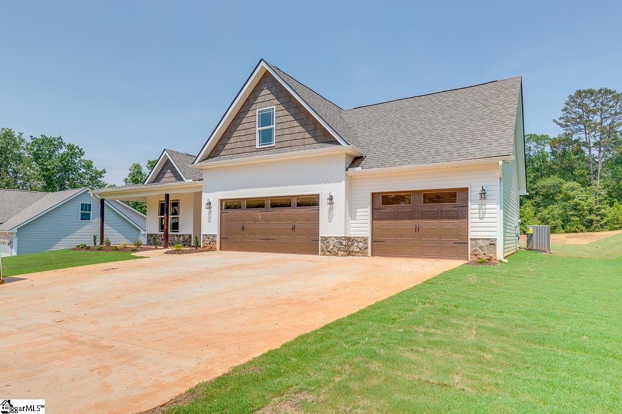 Property image 1 at 259 Inlet Pointe Drive, Anderson, SC 29625