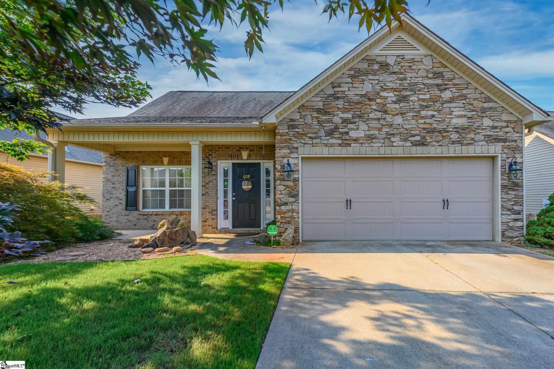 Property image 1 at 609 Summerville Way, Greenville, SC 29609