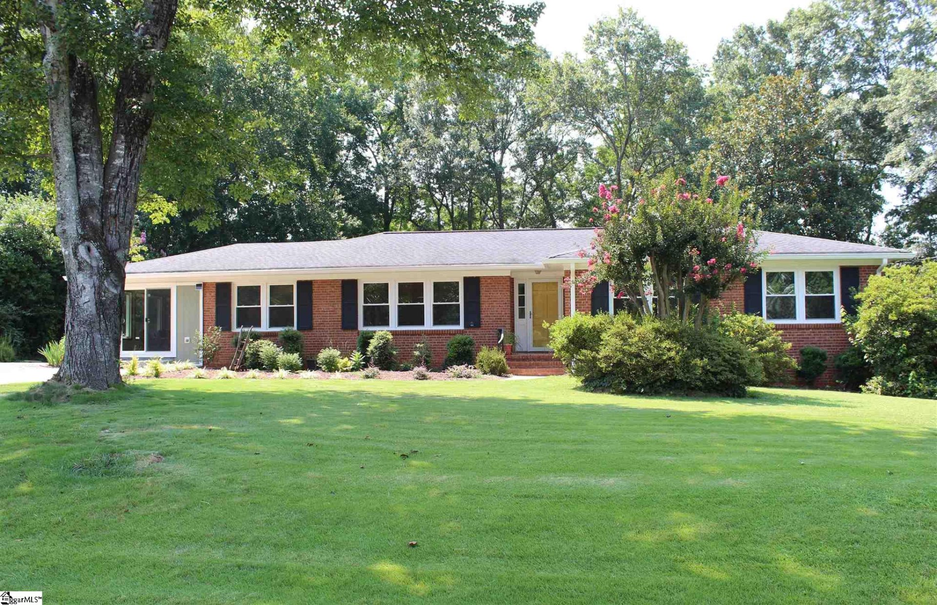 Property image 1 at 11 Dublin Court, Greenville, SC 29615