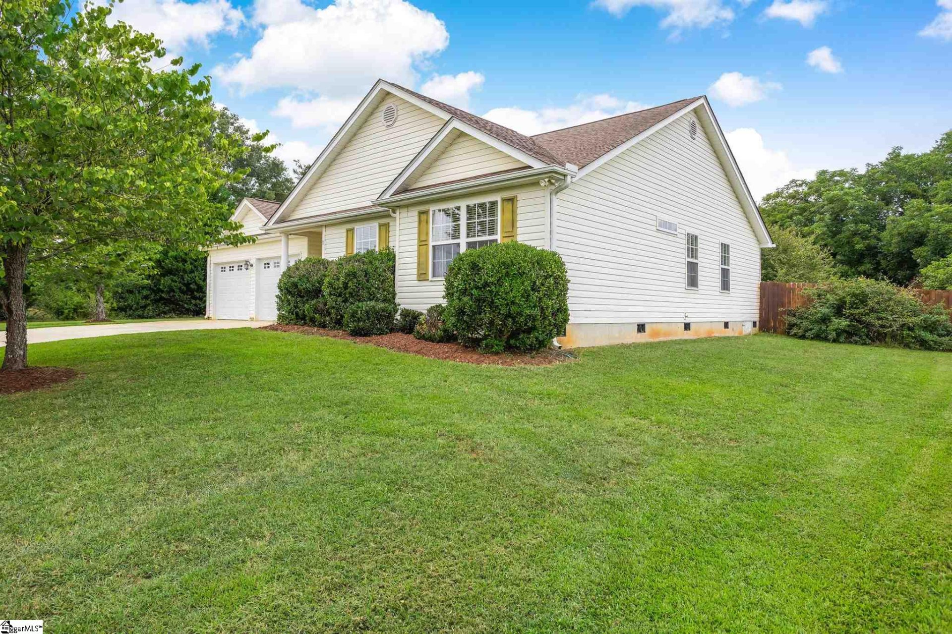 Property image 1 at 1 Cole Creek Court, Greer, SC 29651