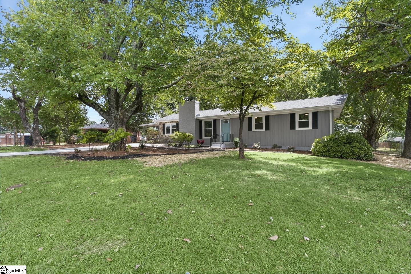 Property image 1 at 1 Blue Mountain Drive, Greenville, SC 29617