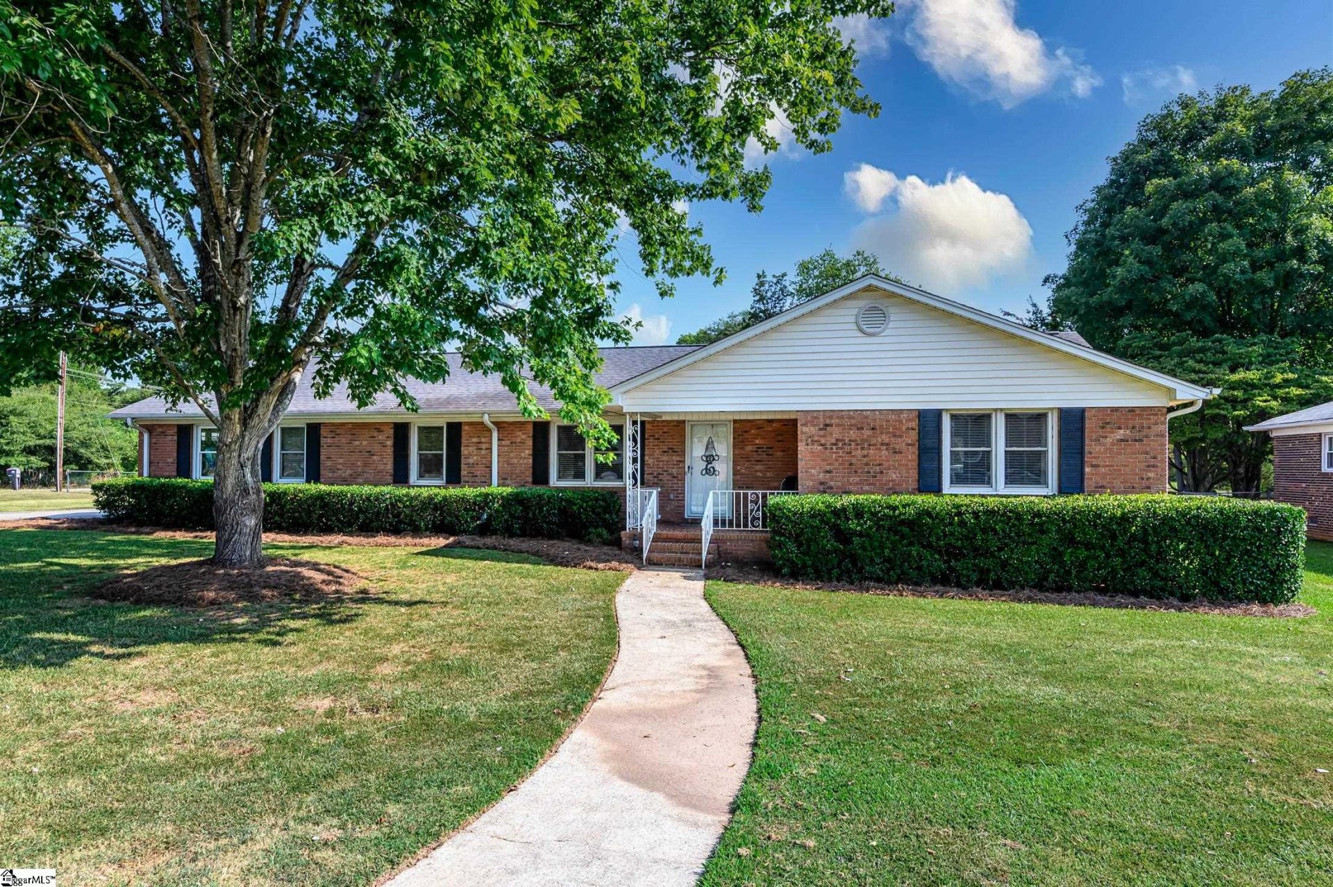 Property image 1 at 304 Overton Avenue, Greenville, SC 29617