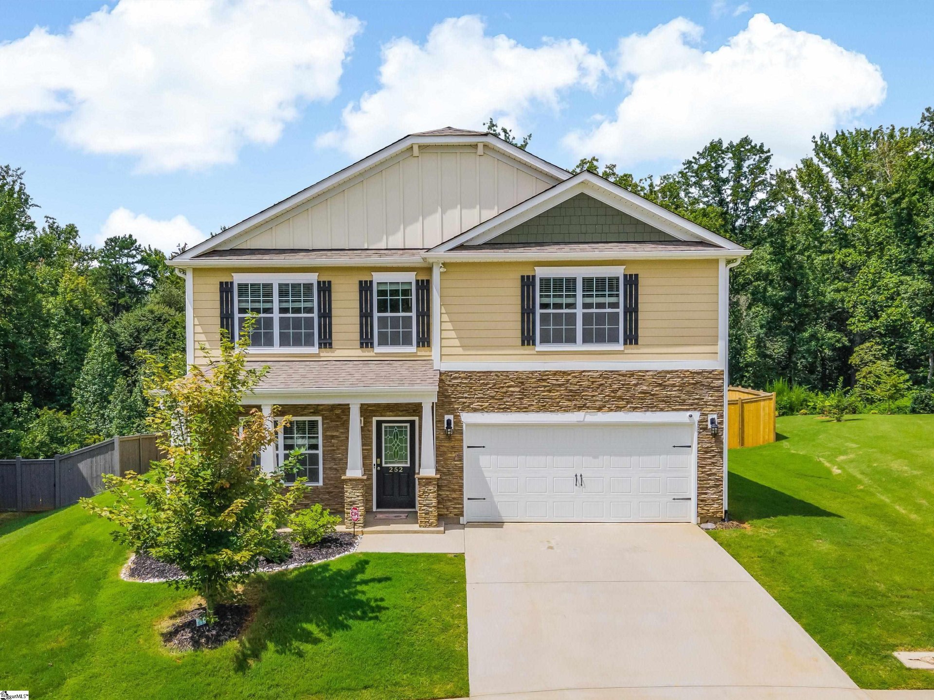 Property image 1 at 252 Hartwood Lake Lane, Greer, SC 29650