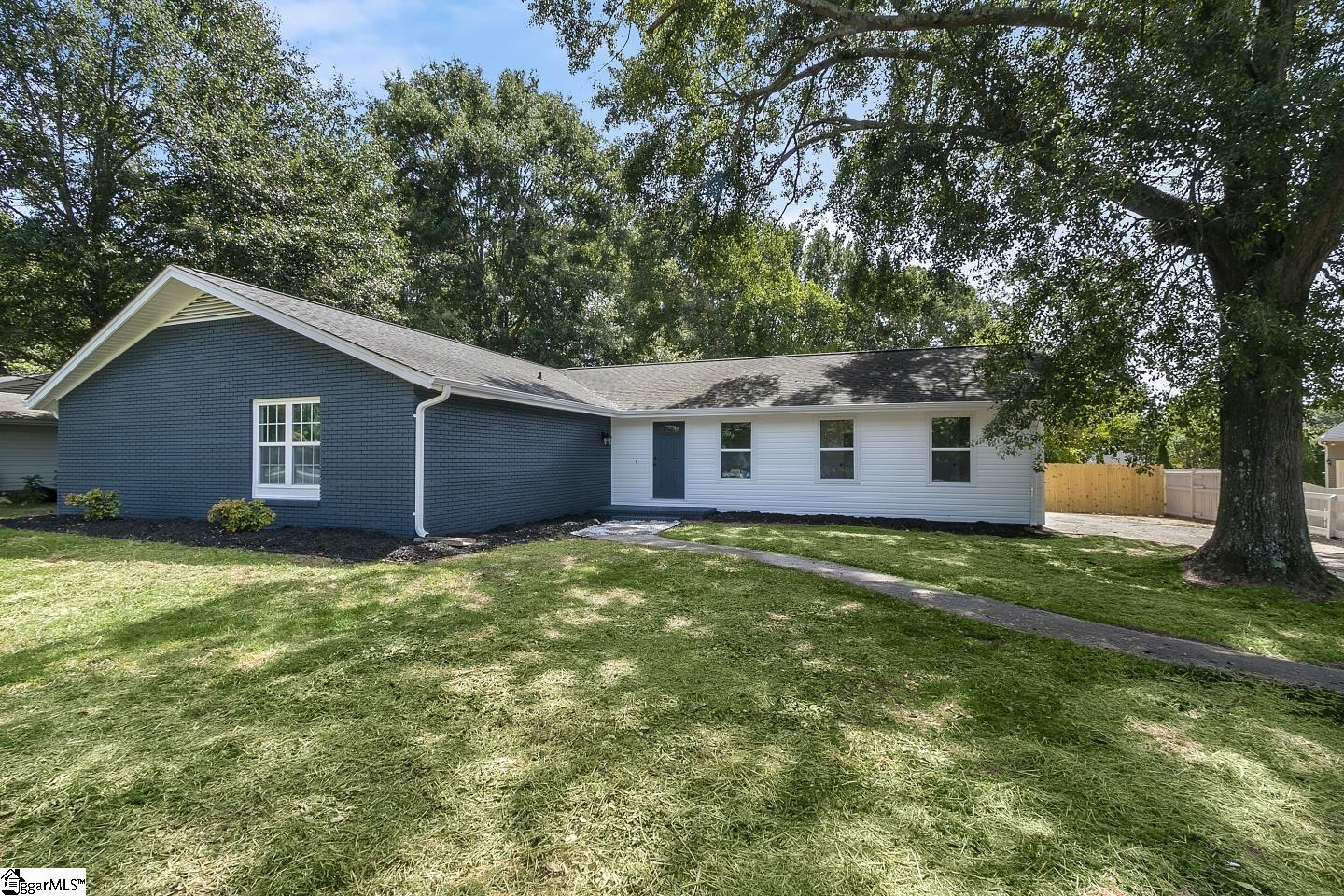 Property image 1 at 7 Randy Drive, Taylors, SC 29687