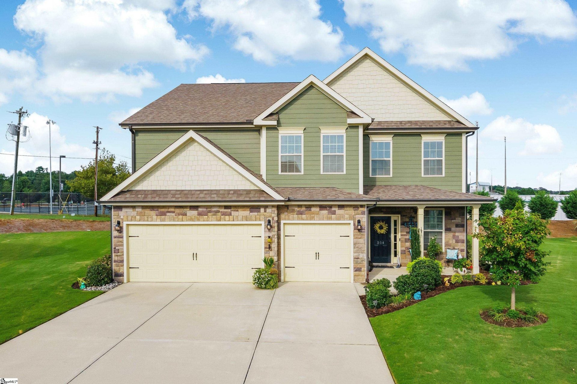 Property image 1 at 304 Bald Eagle Court, Taylors, SC 29687