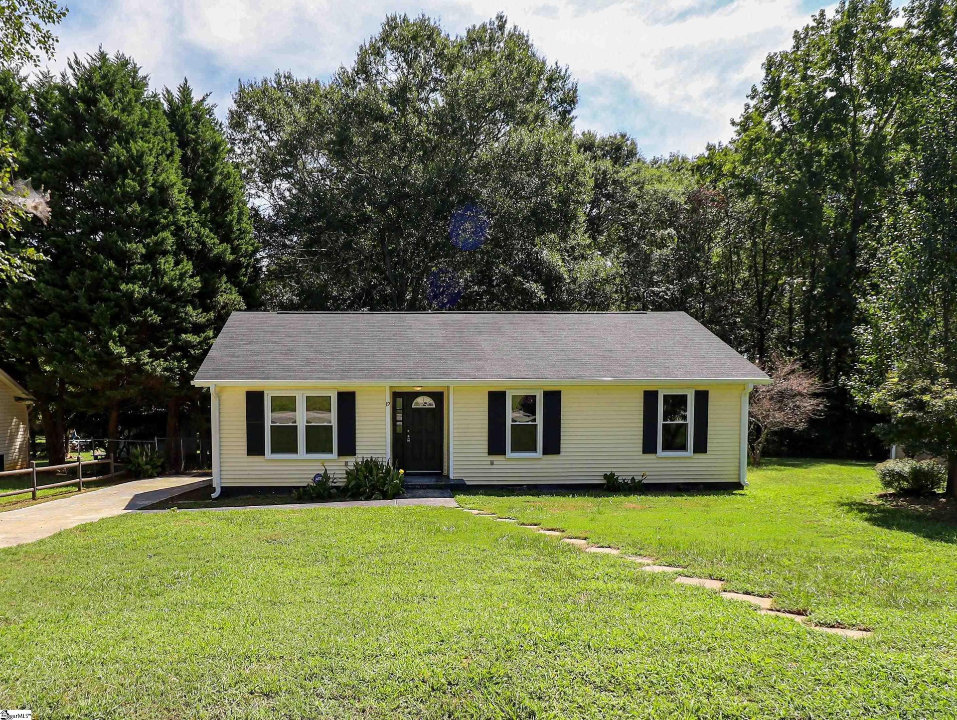 Property image 1 at 19 Woodmere Court, Williamston, SC 29697