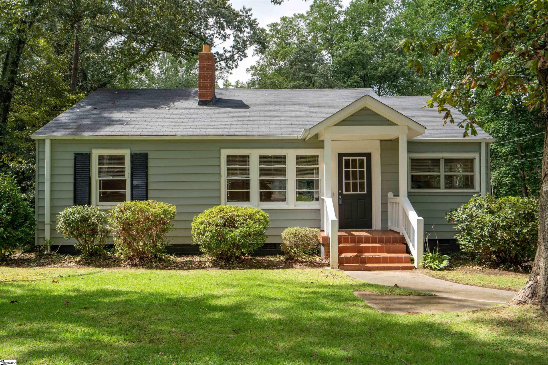 Property image 1 at 316 Long Hill Street, Greenville, SC 29605