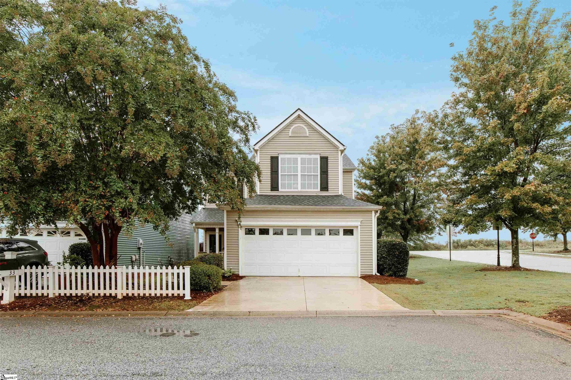 Property image 1 at 33 Minots Ledge Lane, Simpsonville, SC 29681