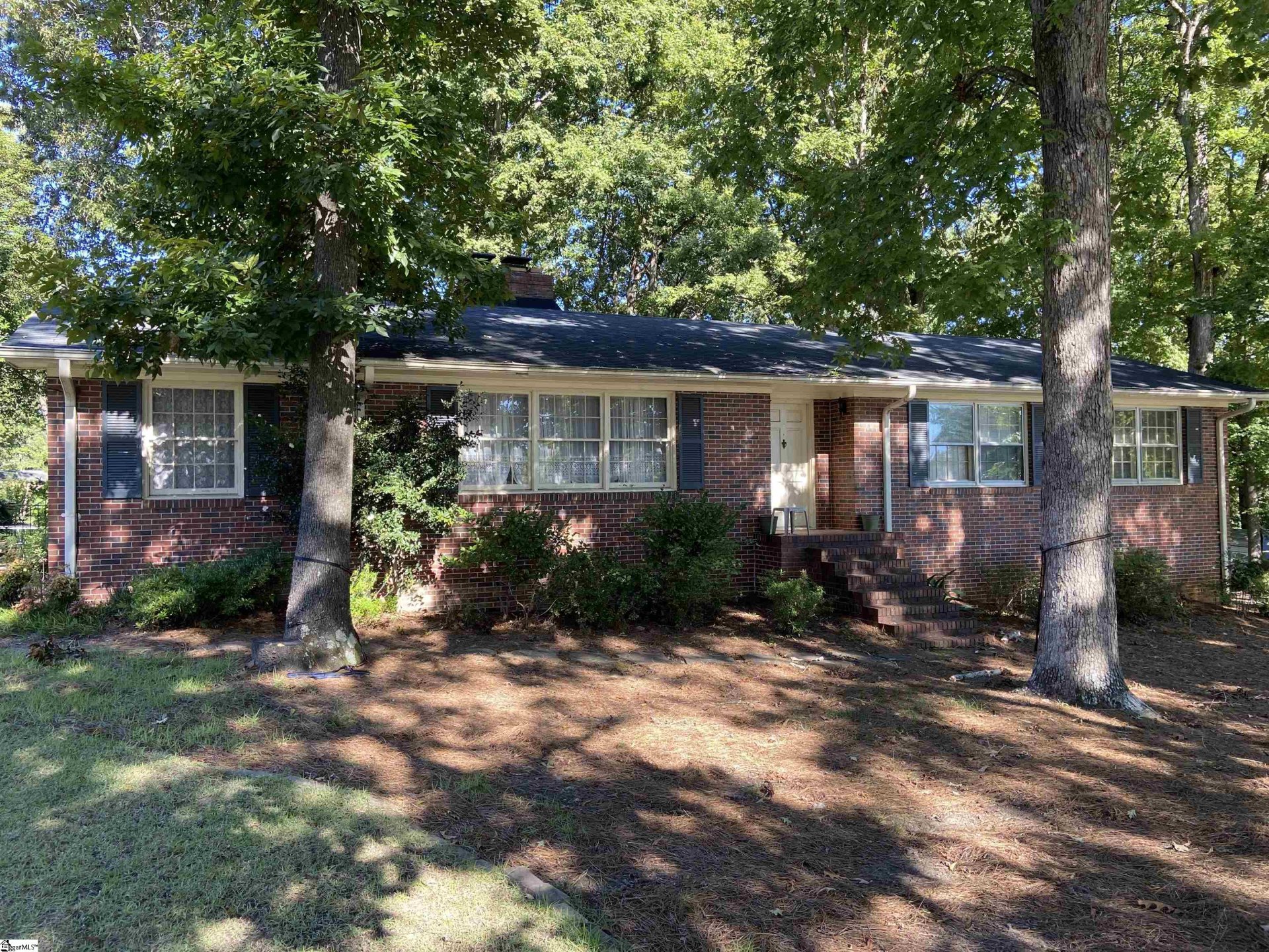 Property image 1 at 700 Confederate Circle, Taylors, SC 29687