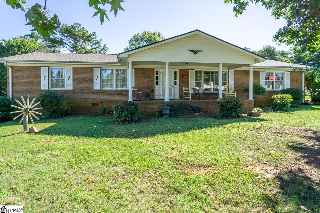 Property image 1 at 607 S Pendleton Street, Easley, SC 29640
