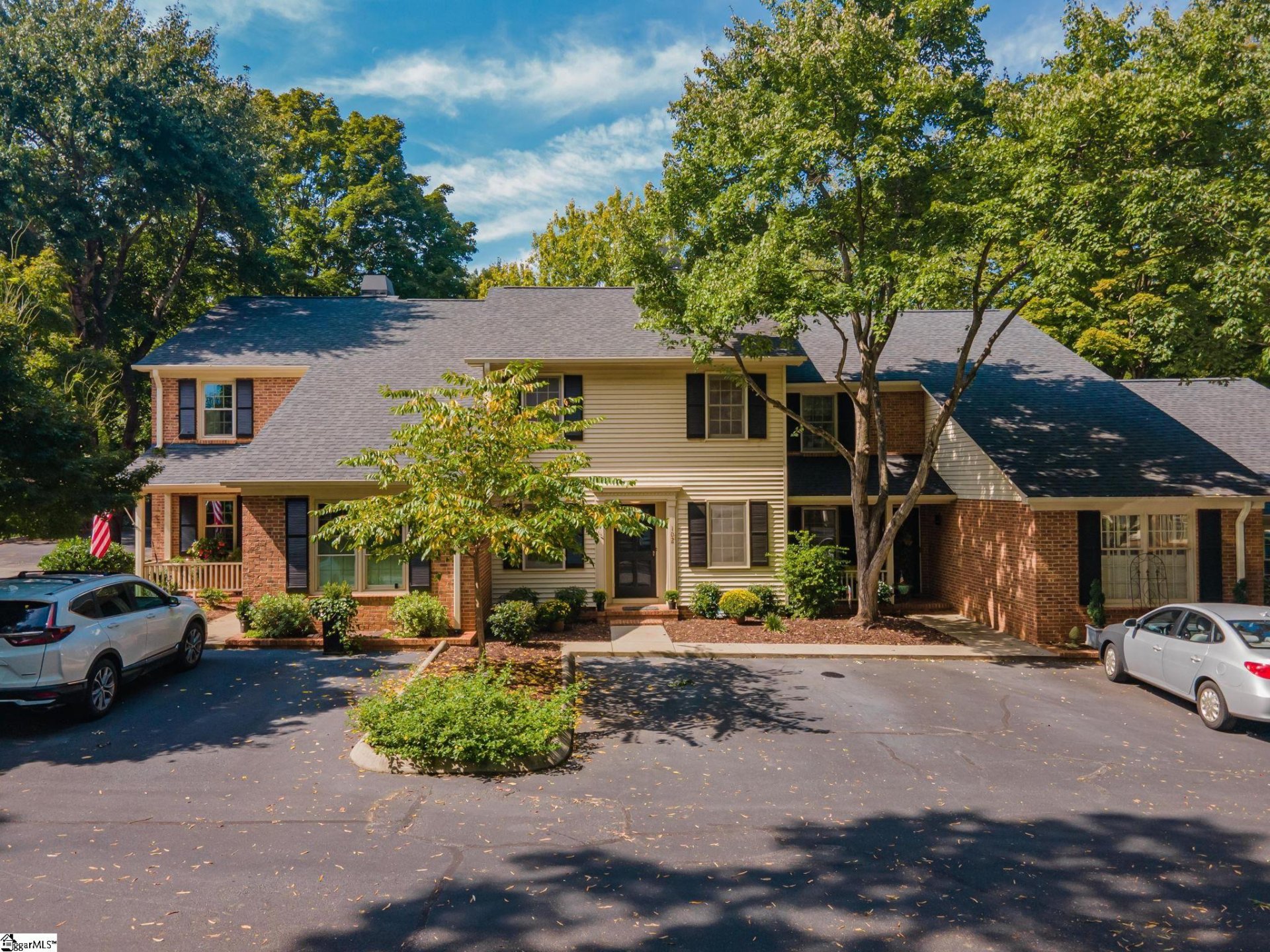 Property image 1 at 102 McDaniel Greene, Greenville, SC 29601