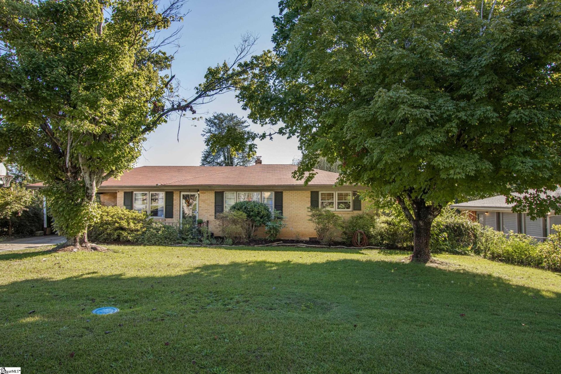 Property image 1 at 5 WOODRIDGE Drive, Greenville, SC 29611