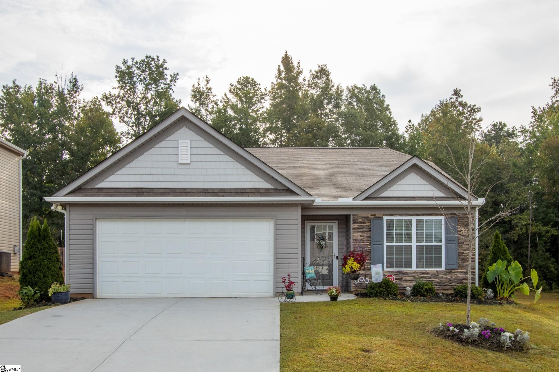 Property image 1 at 211 WILLOW GROVE Way, Piedmont, SC 29673